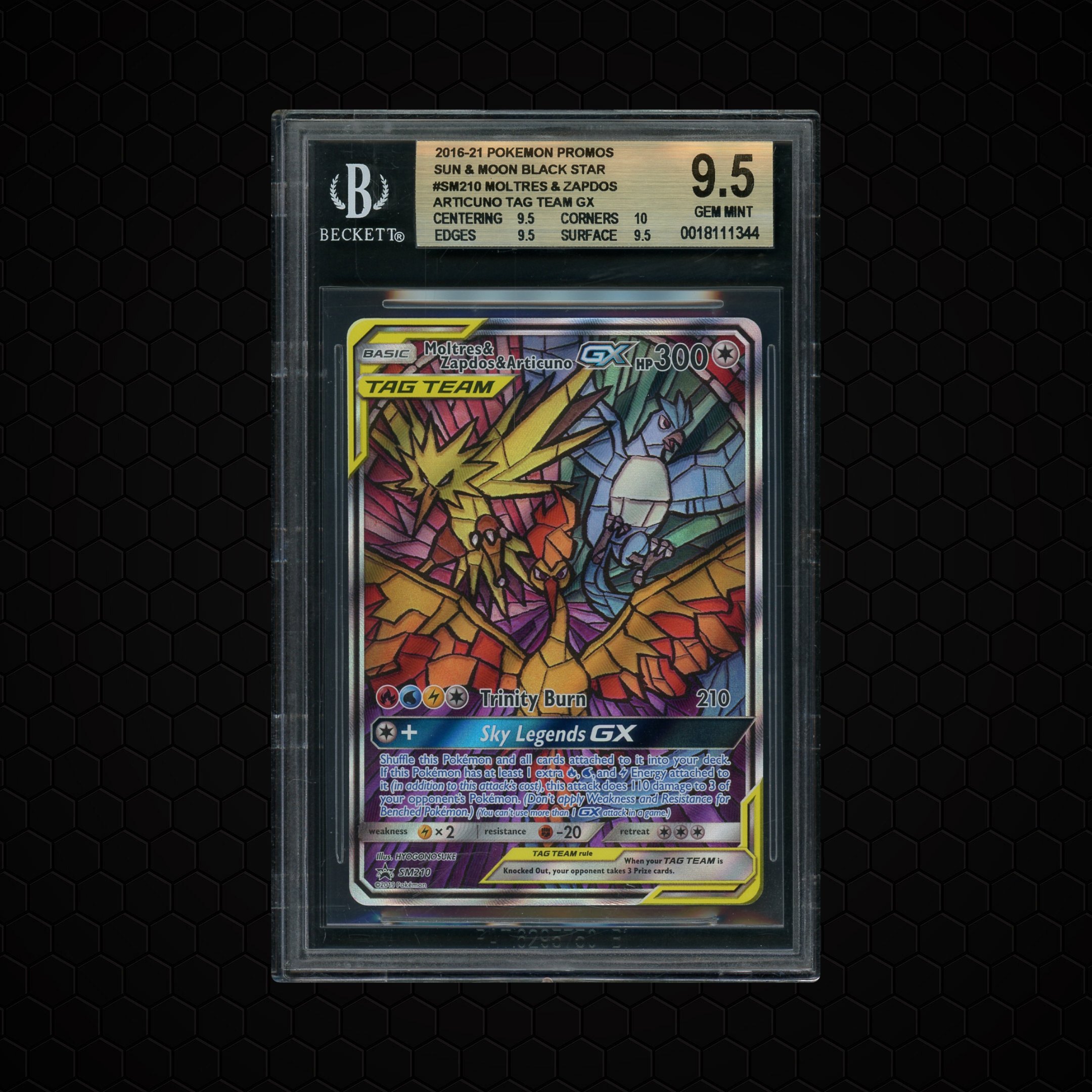 2016 Black Star Promo Moltres & Zapdos & Articuno GX #SM210 BGS 9.5